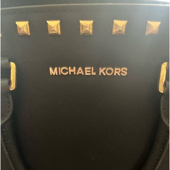Michael Kors Studded Selma Bag Large - Picture 6 of 9